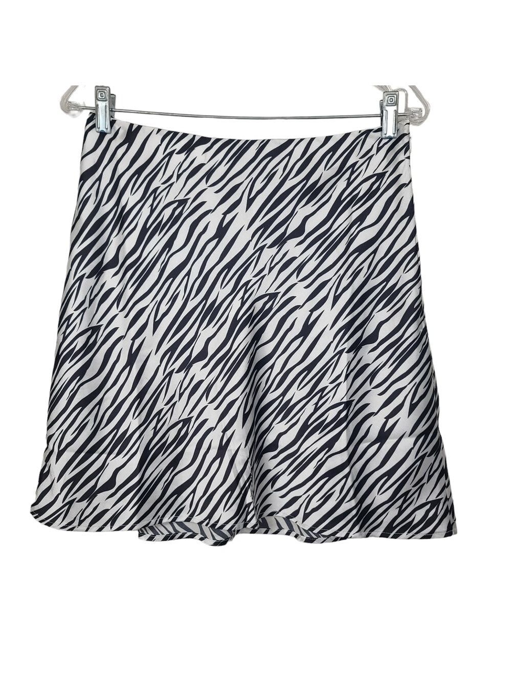 NWT Lovers + Friends Zebra Animal Print Black White Lined Mini Skirt M